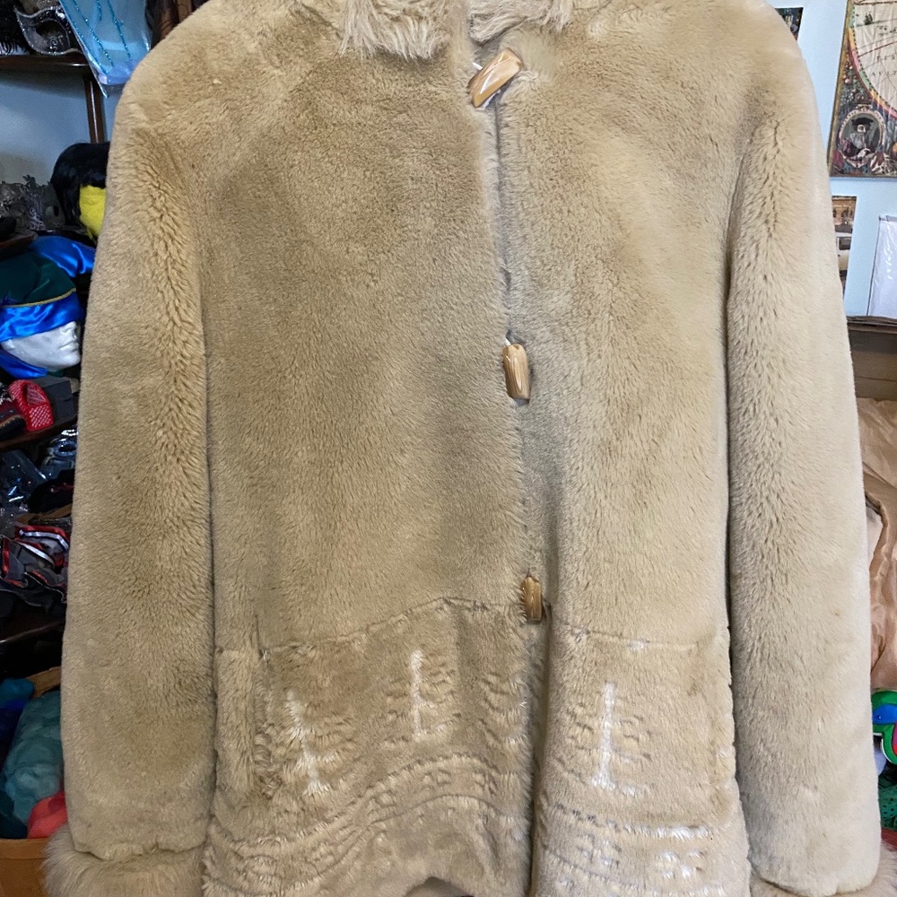 Faux fur vintage Nuage winter jacket with pine trees.